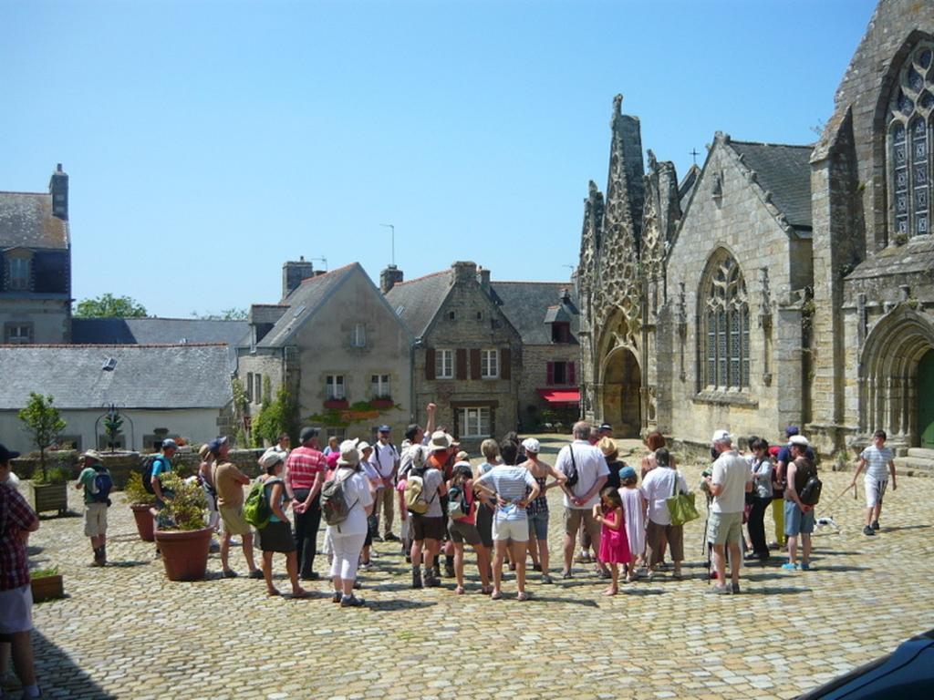 Au calme à 10mn des baies de Douarnenez et Audierne avec cuisine à disposition Mahalon Exterior foto
