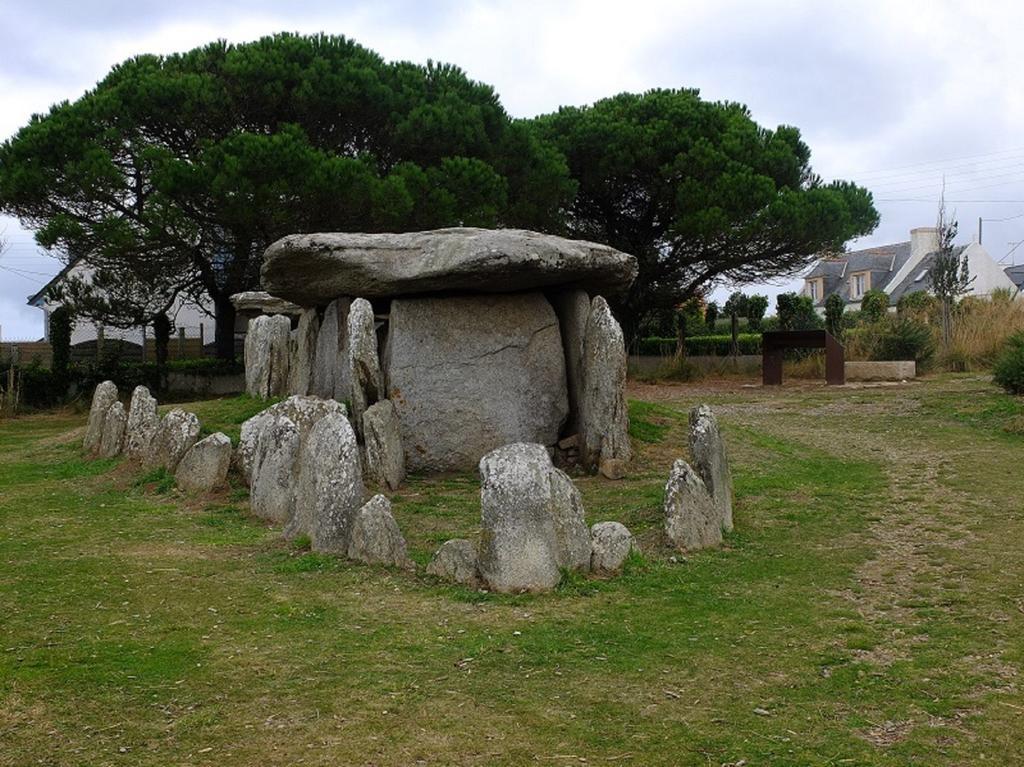 Au calme à 10mn des baies de Douarnenez et Audierne avec cuisine à disposition Mahalon Exterior foto